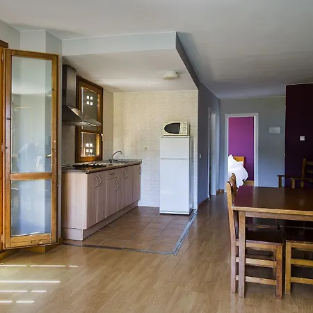 Holiday park Ligueerre 3*